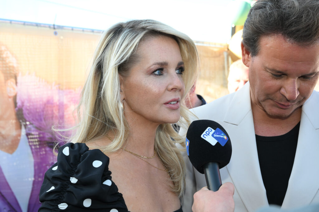 Kijkers begrijpen er niets van: “waarom moet Chantal Janzen weg?”